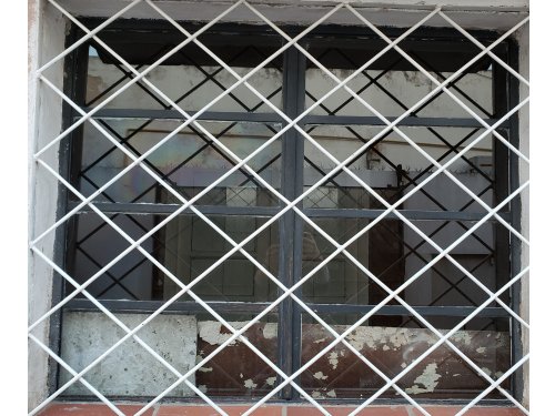 Ventana de hierro sin reja - Clasionce | Fácil comprar, fácil vender