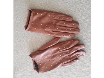 Vendo guantes con tachas
