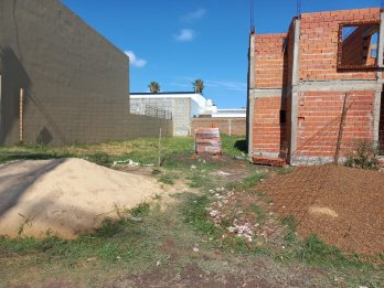 Se vende terreno en Paraná excelente zona u$s 23000