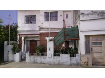 Vendo casa 2 plantas -G. Piris/Andres Pazo U$S 75.000.-.-