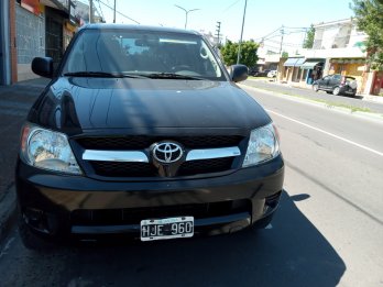 Vendo IMPECABLE Toyota Hilux 2.5 DX Pack UNICA MANO