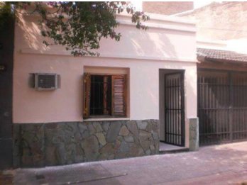 Vendo casa zona Centro - Parque - Calle Tejeiro Martinez