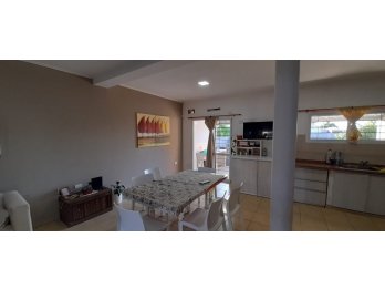 VENTA - CASA 3 HAB - BARRIO LOS CEDROS 