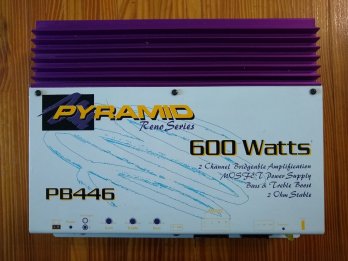 Pyramid Reno Series Pb446/600 w - 2 canales amplificador