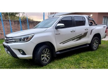 TOYOTA SRX MUY BUEN ESTADO 4X4 MANUAL 2.80. 177 CV